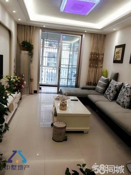 华联商厦旁 中间楼层大三室 采光户型好精装修家具家电全送